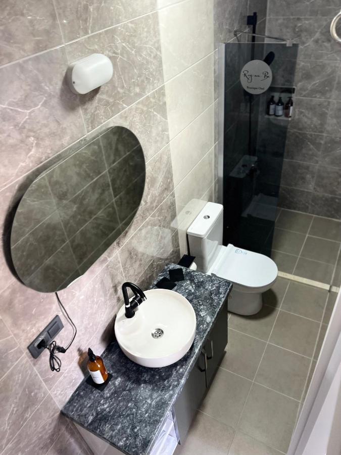 Reynabe Boutique Hotel 迪基利 外观 照片